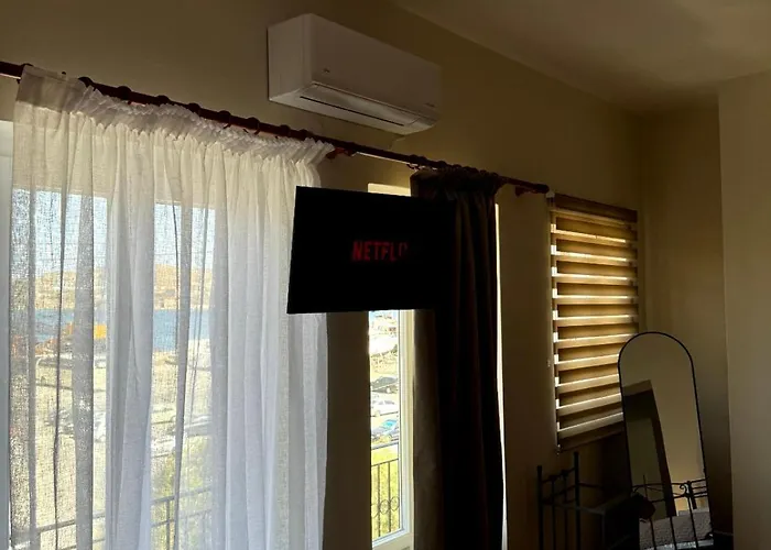 Near Piraiki * Ermoupoli