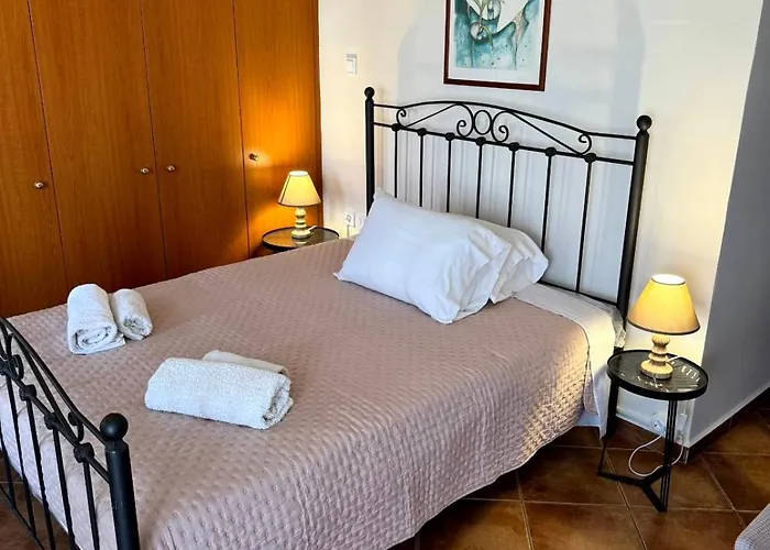 Near Piraiki Ermoupoli