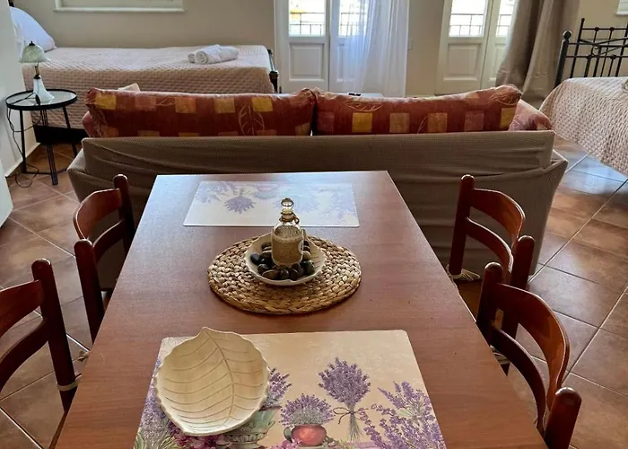 Near Piraiki Apartamento