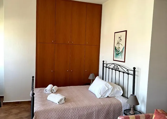 Near Piraiki Apartamento Ermoupoli