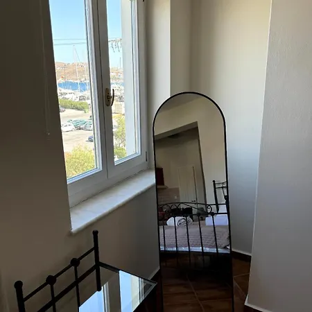 Near Piraiki * Ermúpoli